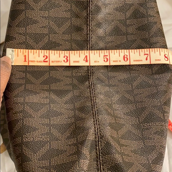 Authentic MK Large tote bag - Picture 5 of 9